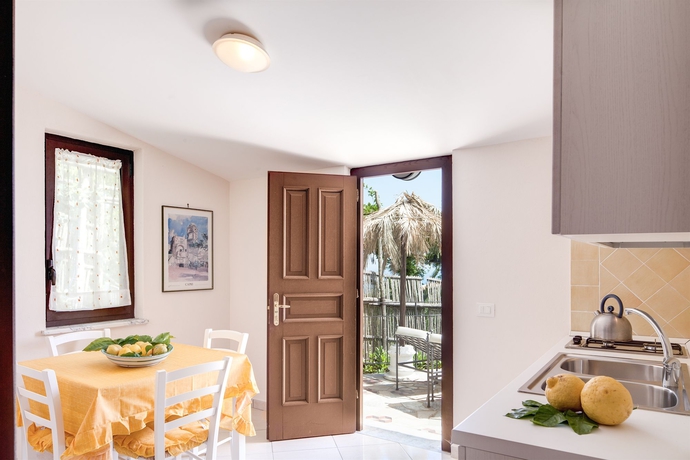 Imagen de los interiores del Apartahotel Relais Gea. Foto 15