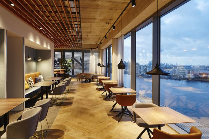 Imagen del bar/restaurante del Apartahotel Residence Inn by Marriott Amsterdam Houthavens. Foto 3