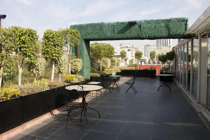 Imagen general del Apartahotel Residence L'heritage Hipólito Taine By Bluebay. Foto 8