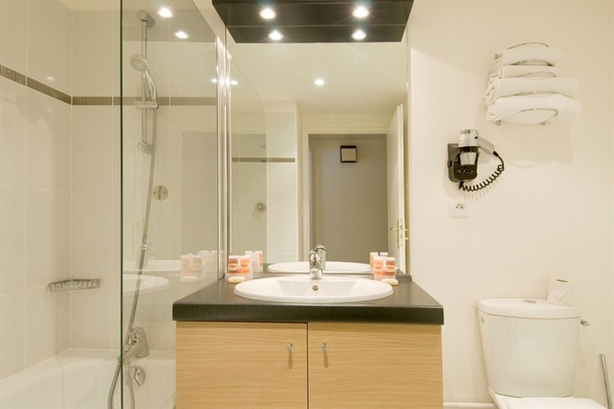 Imagen de la habitación del Apartahotel Residhome Asnières. Foto 4