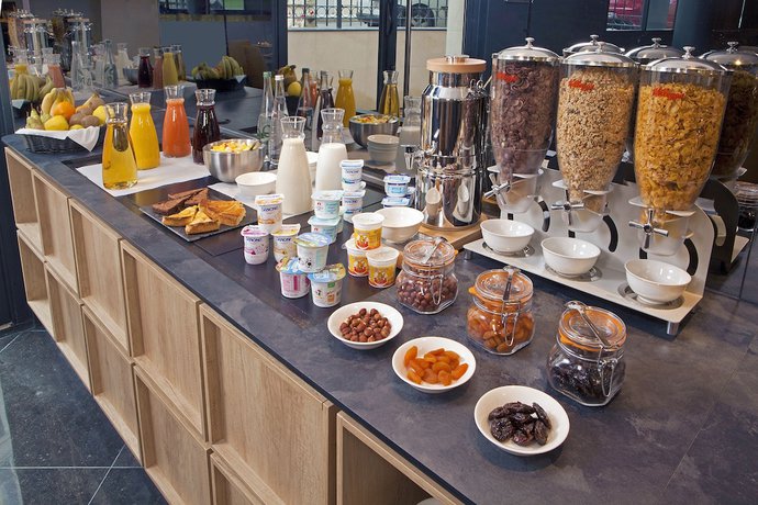 Imagen del bar/restaurante del Apartahotel Residhome Puteaux La Defense. Foto 2