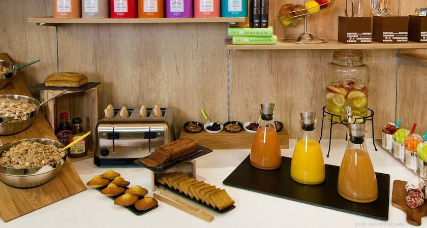 Imagen del bar/restaurante del Apartahotel Residhome Quai d'Ivry. Foto 2