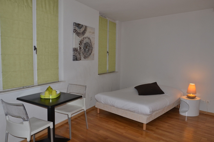 Imagen de los interiores del Apartahotel Residhotel Vieux Port. Foto 15