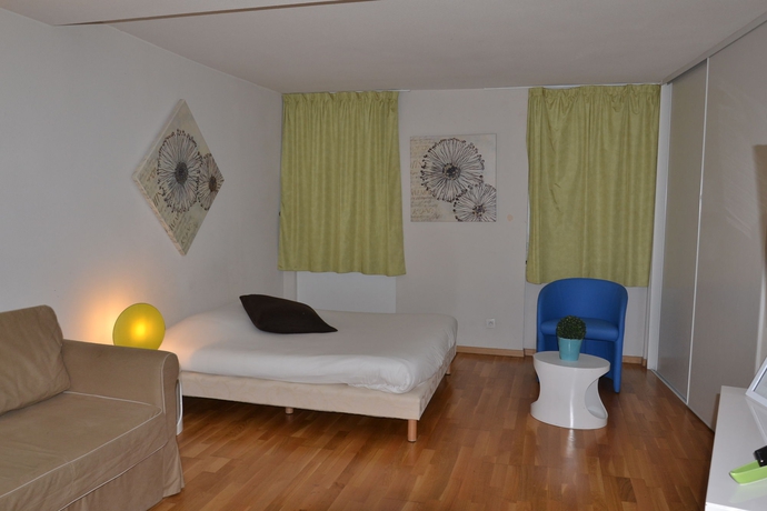 Imagen de la habitación del Apartahotel Residhotel Vieux Port. Foto 2