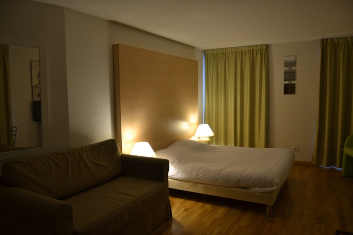 Imagen de la habitación del Apartahotel Residhotel Vieux Port. Foto 3