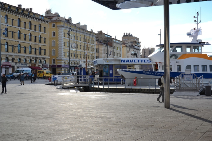 Imagen de los exteriores del Apartahotel Residhotel Vieux Port. Foto 14