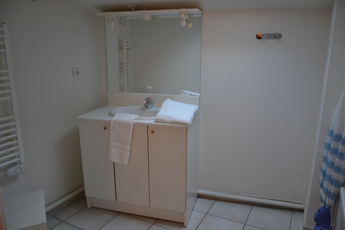 Imagen de la habitación del Apartahotel Residhotel Vieux Port. Foto 10