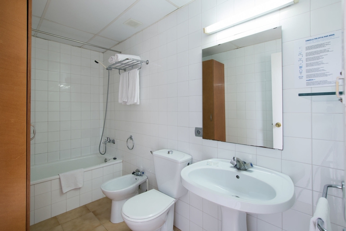 Imagen de la habitación del Apartahotel Sant Eloi, Tossa de Mar. Foto 2