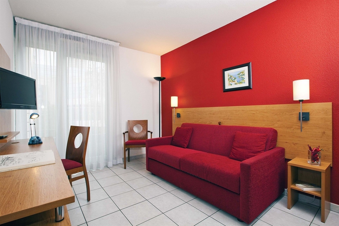 Imagen de los interiores del Apartahotel Séjours and Affaires Lyon Park Lane. Foto 16