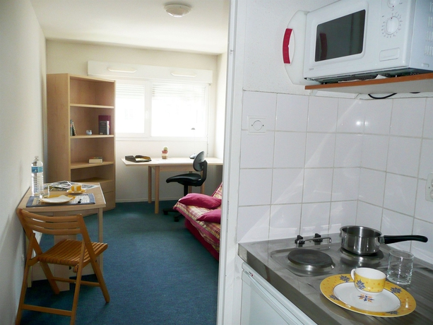 Imagen de la habitación del Apartahotel Séjours and Affaires Poitiers Lamartine. Foto 4