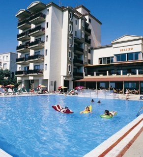 Imagen de la piscina del Apartahotel Seaview Suit. Foto 6