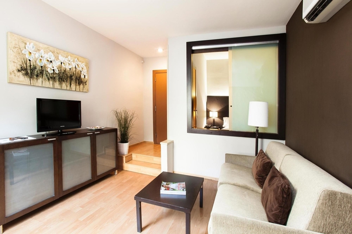 Imagen de la habitación del Apartahotel Senator Barcelona Apartments. Foto 3