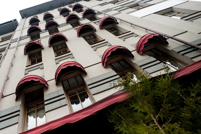 Imagen de los exteriores del Apartahotel Senator Victory Square. Foto 14