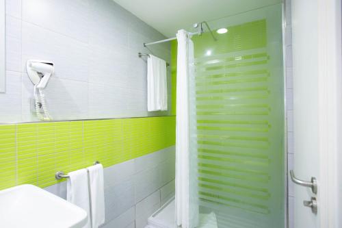 Imagen de la habitación del Apartahotel Servatur Riosol. Foto 2