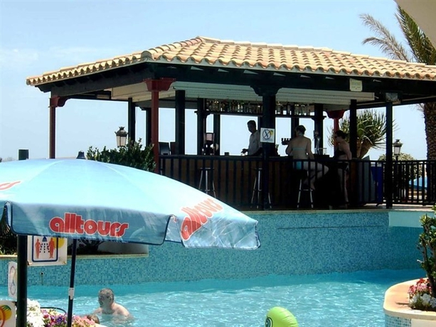 Imagen general del Apartahotel Seth Isla Paraiso. Foto 4