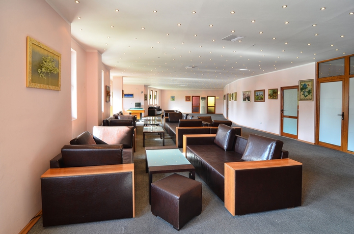 Imagen de los interiores del Apartahotel Severina. Foto 7