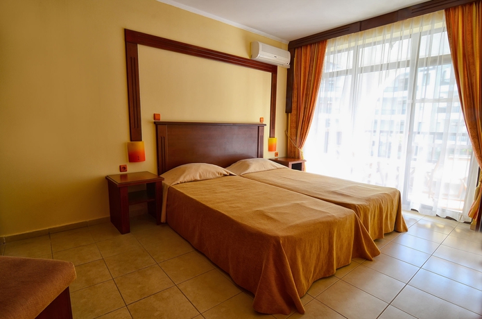 Imagen de la habitación del Apartahotel Severina. Foto 5