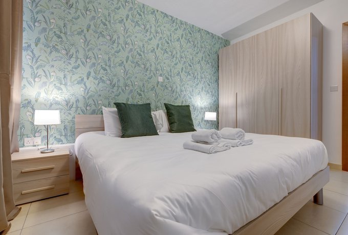 Imagen de la habitación del Apartahotel Sliema Tigne Suites. Foto 8