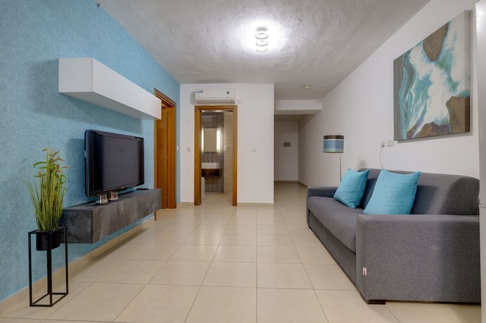 Imagen de la habitación del Apartahotel Sliema Tigne Suites. Foto 14