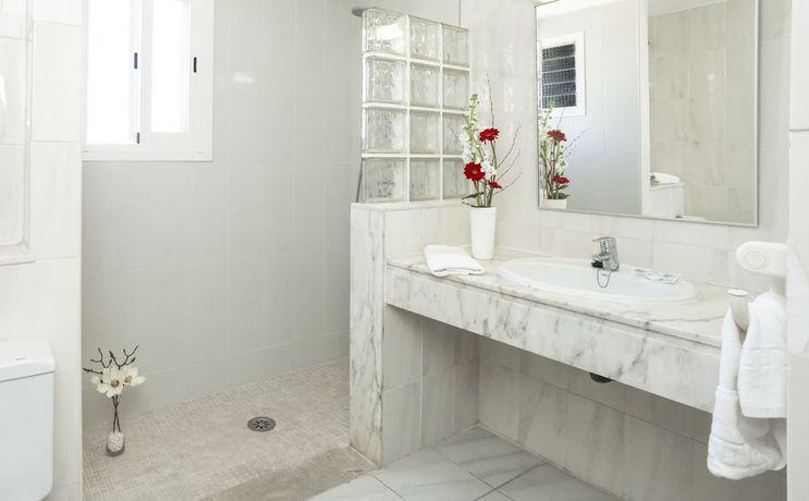 Imagen general del Apartahotel Sol y Mar, Cala Bona. Foto 18