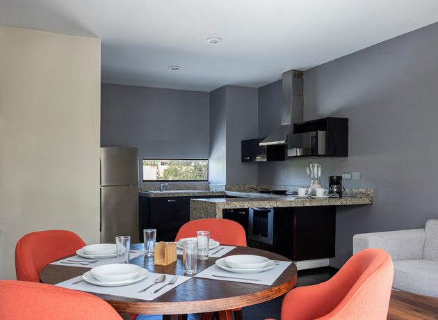 Imagen de la habitación del Apartahotel Sole Suites. Foto 8