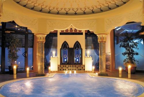 Imagen del bar/restaurante del Apartahotel Sport and Spa Hotel Strass. Foto 2