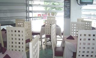 Imagen del bar/restaurante del Apartahotel Suites Michelangelo. Foto 2