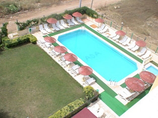Imagen de la piscina del Apartahotel Sultan Apartment. Foto 6