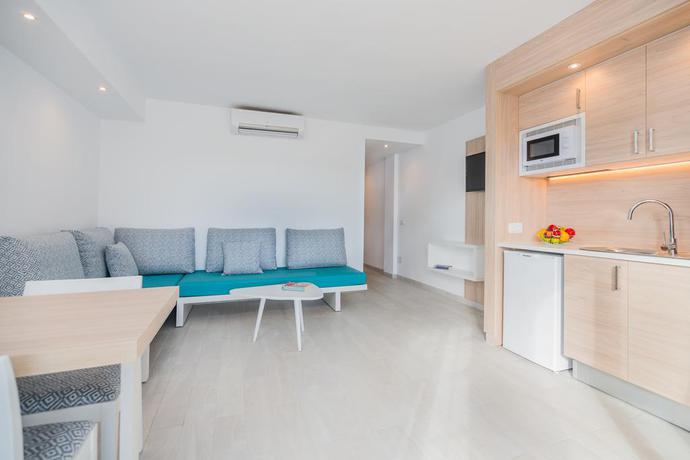 Imagen de la habitación del Apartahotel Sun Beach, Santa Ponsa. Foto 6