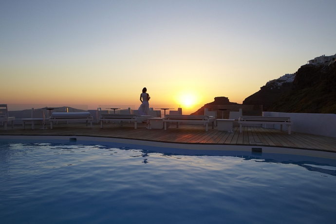 Imagen de la piscina del Apartahotel Sun Rocks Boutique Hotel. Foto 14