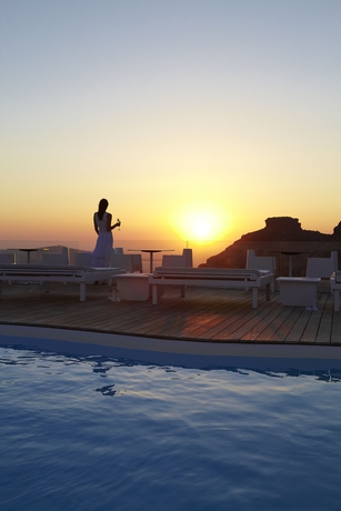 Imagen de la piscina del Apartahotel Sun Rocks Boutique Hotel. Foto 15