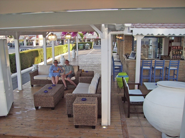 Imagen de los interiores del Apartahotel Tasmaria. Foto 8