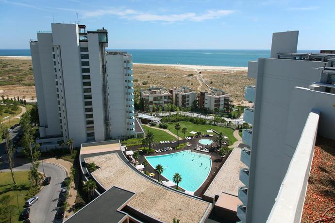 Imagen general del Apartahotel The Anchor Troia - Sea & River. Foto 11