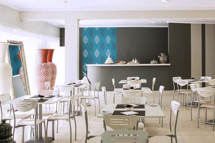 Imagen del bar/restaurante del Apartahotel The Navigator - Olympus. Foto 5