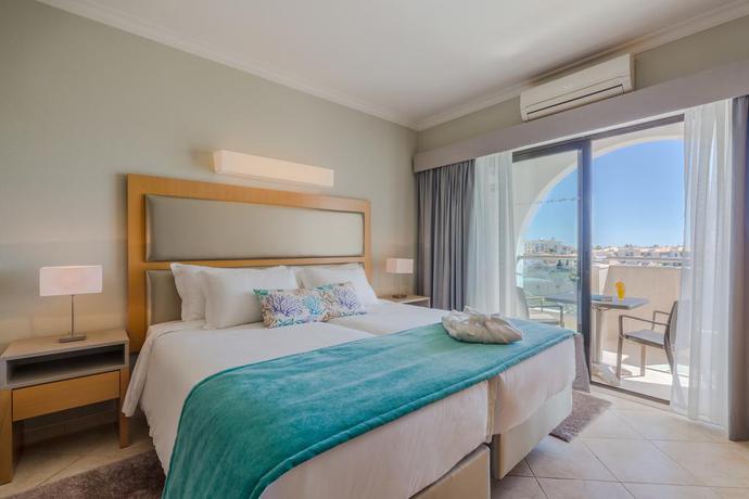 Imagen general del Apartahotel The Navigator Solaqua. Foto 13