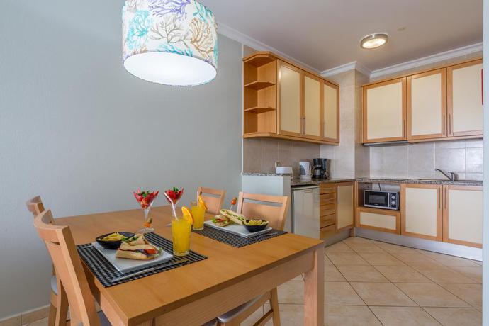 Imagen general del Apartahotel The Navigator Solaqua. Foto 8