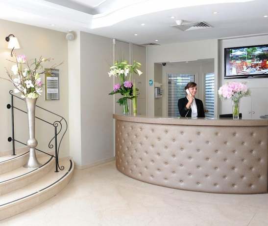 Imagen de los interiores del Apartahotel The Originals Résidence, Les Strélitzias, Antibes Juan-Les-Pins. Foto 20