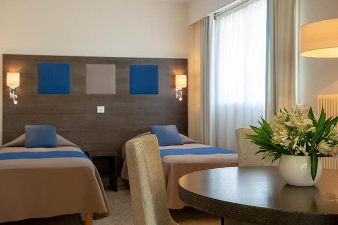 Imagen de la habitación del Apartahotel The Originals Résidence, Les Strélitzias, Antibes Juan-Les-Pins. Foto 13