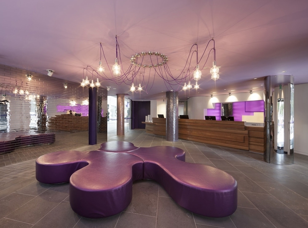 Imagen del bar/restaurante del Apartahotel The Sebel Melbourne Docklands Hotel. Foto 2