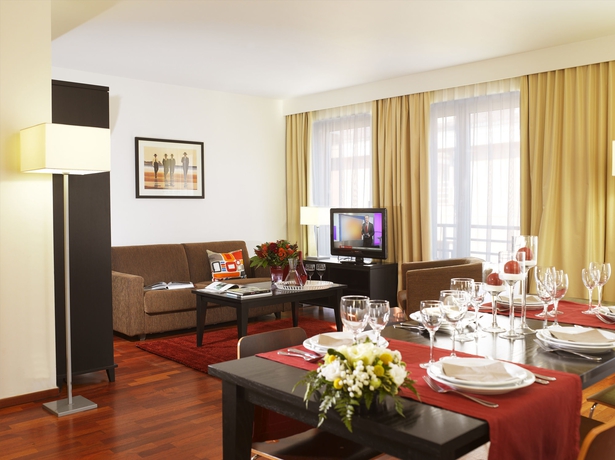 Imagen de los interiores del Apartahotel Thon Residence Parnasse. Foto 10