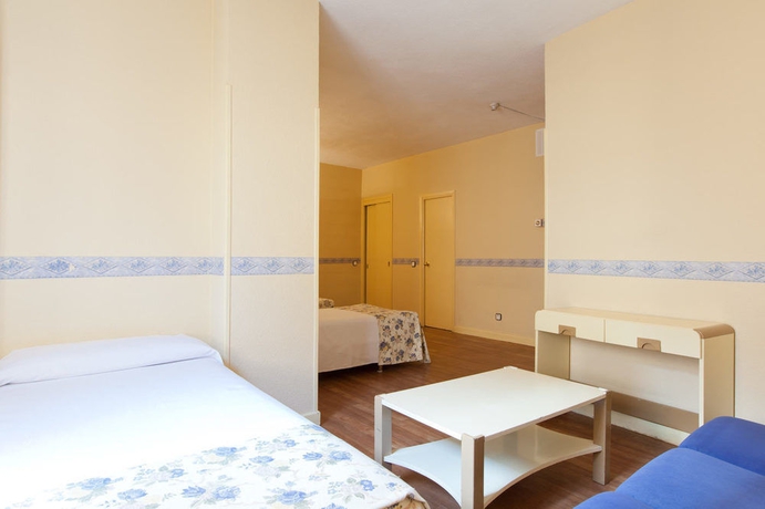 Imagen de la habitación del Apartahotel Tribu Malasaña. Foto 8