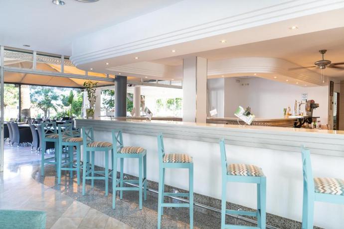 Imagen general del Apartahotel Tropicana, Cala Millor. Foto 7