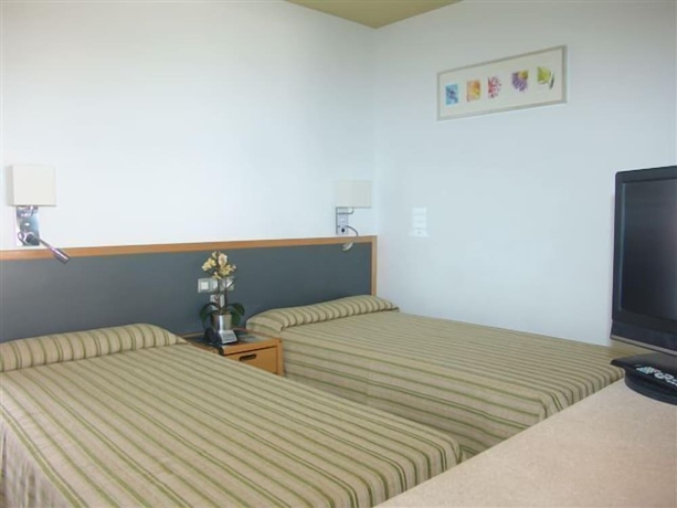 Imagen de la habitación del Apartahotel Udalla Park. Foto 11