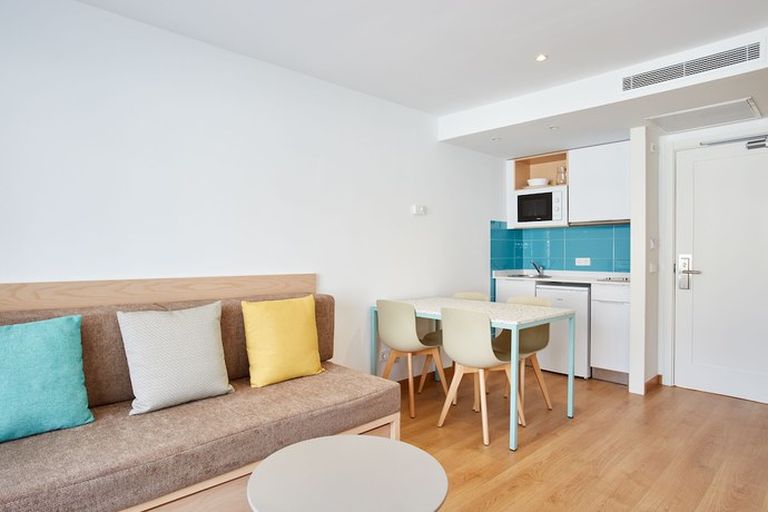 Imagen de la habitación del Apartahotel Universal Elisa. Foto 11