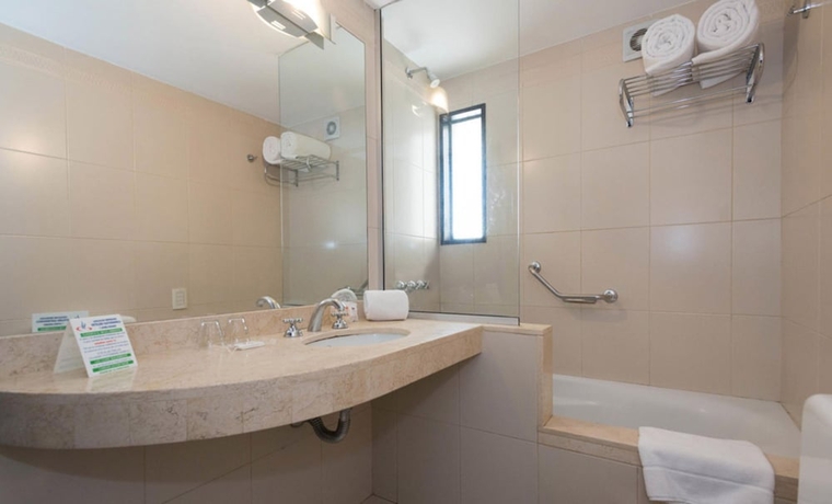 Imagen de la habitación del Apartahotel Urquiza Apart Hotel and Suites. Foto 16