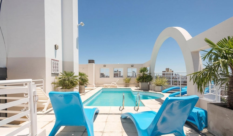 Imagen de la piscina del Apartahotel Urquiza Apart Hotel and Suites. Foto 19