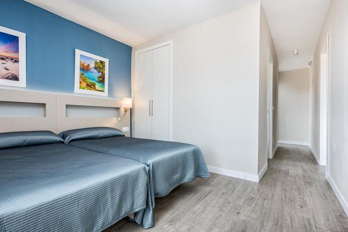 Imagen de la habitación del Apartahotel Veramar. Foto 3