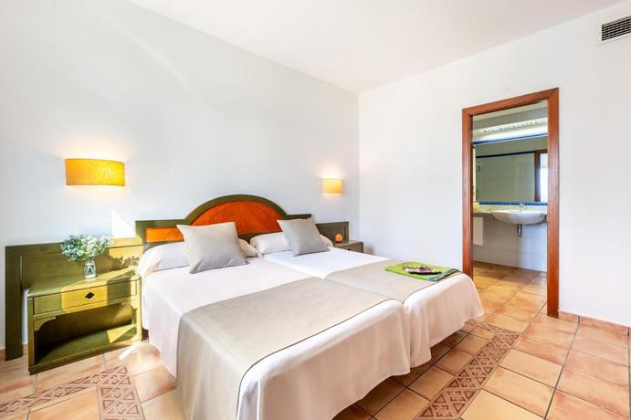 Imagen de la habitación del Apartahotel Vibra Blanc Palace. Foto 4