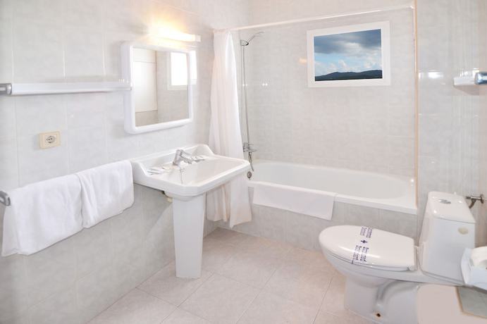 Imagen de la habitación del Apartahotel Vibra Del Mar - Adults Only. Foto 3