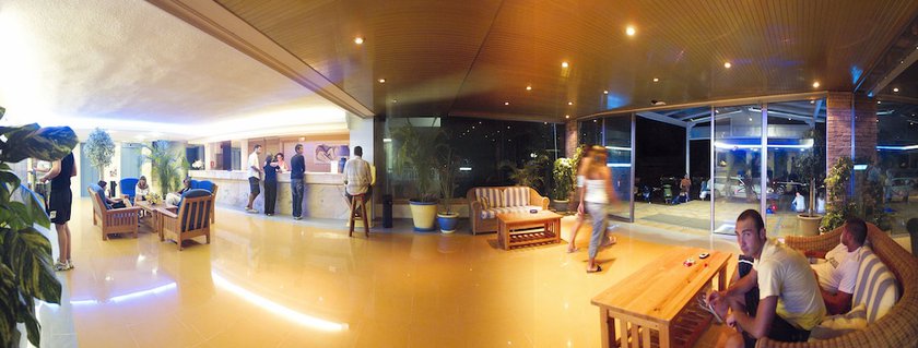 Imagen de los interiores del Apartahotel Vibra Monterrey. Foto 22